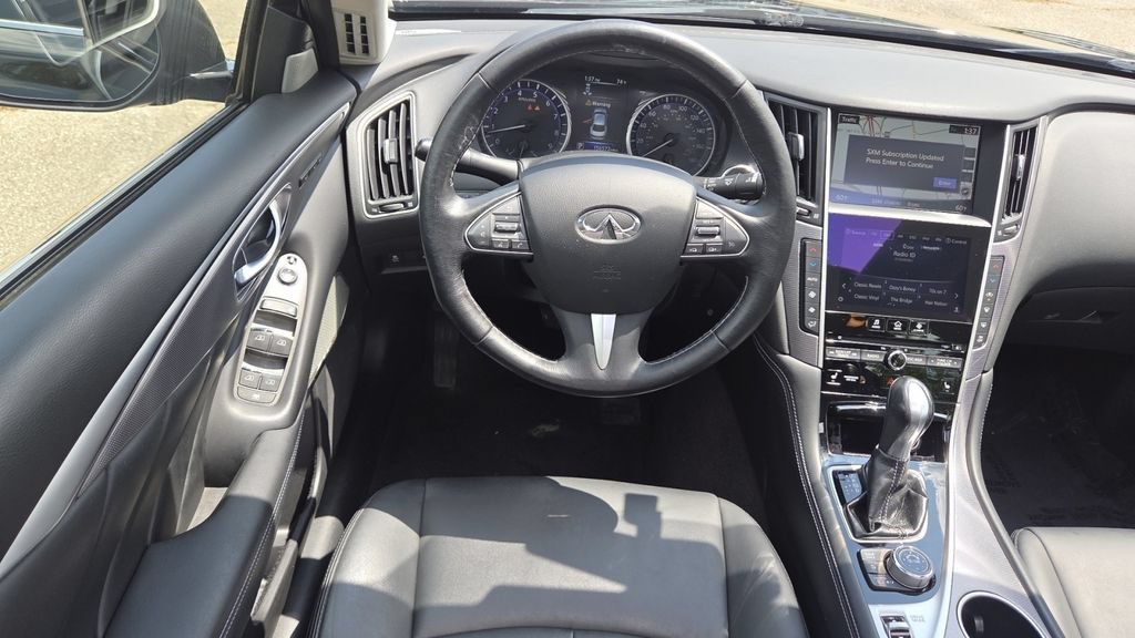 Used 2017 INFINITI Q50 3.0t Premium w/ Driver Assistance Package AWD/4WD image 17