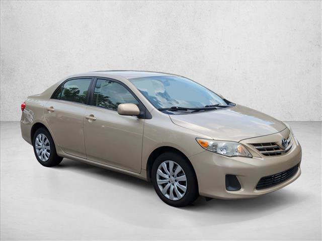 Used 2013 Toyota Corolla LE FWD image 3