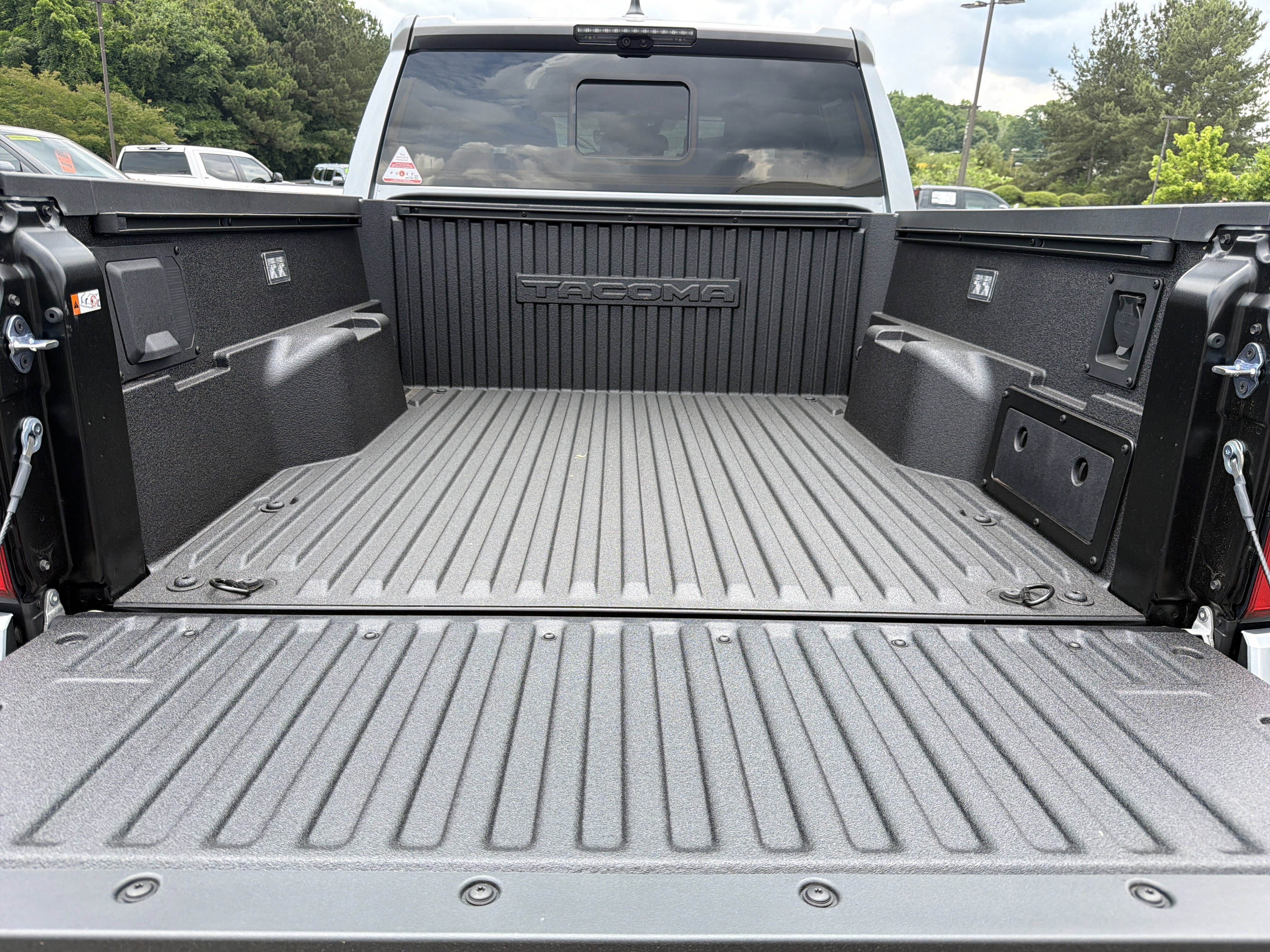 New 2026 Toyota Tacoma Limited AWD/4WD image 18