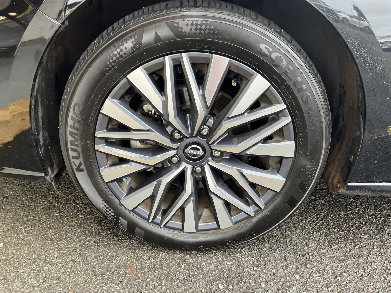 Used 2025 Nissan Altima 2.5 SV image 31