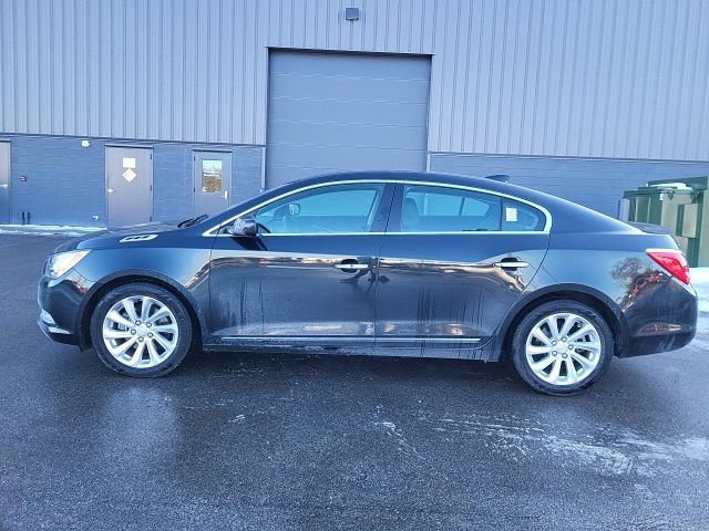 Used 2015 Buick LaCrosse Base image 6