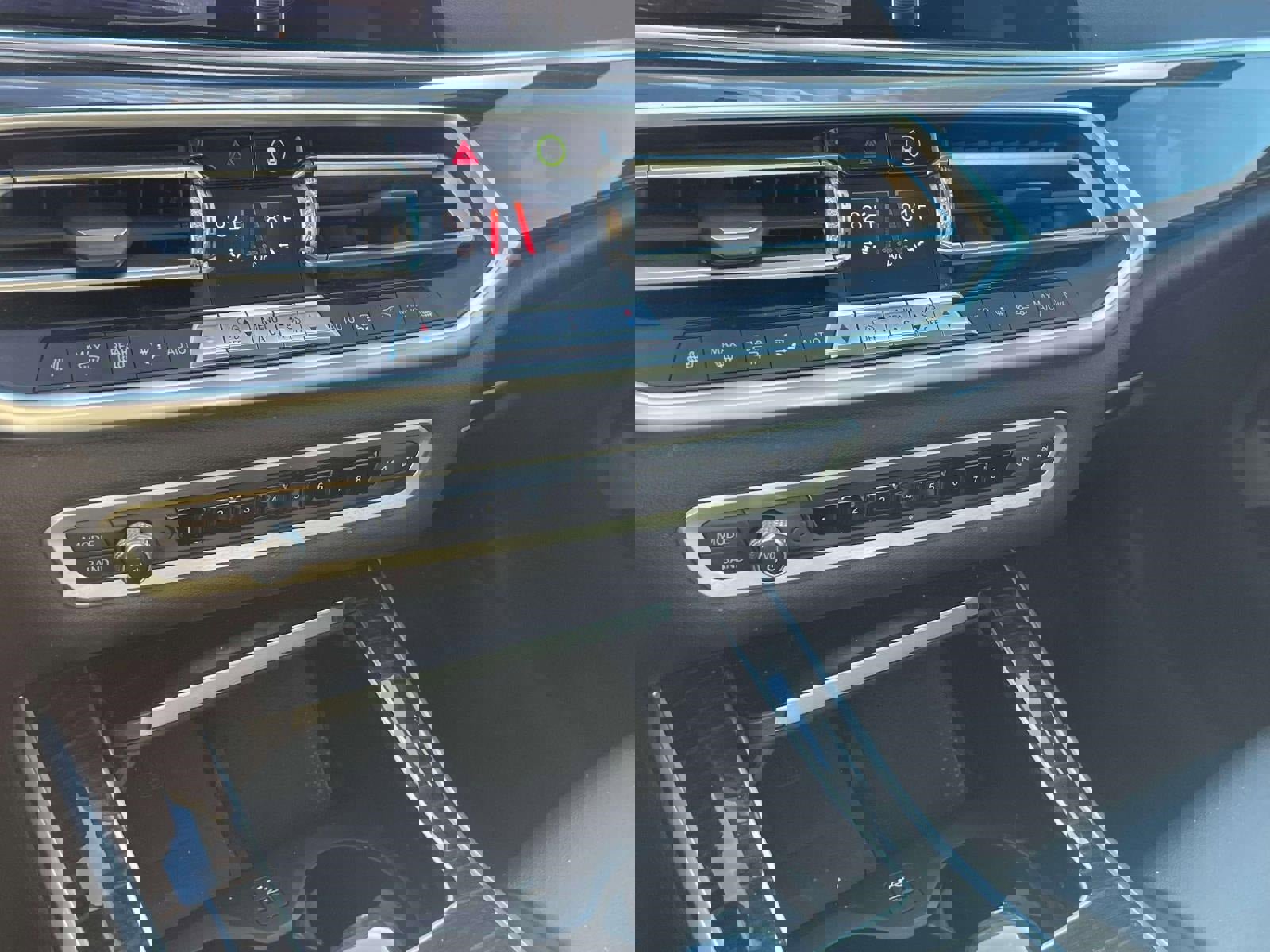 Used 2020 BMW X5 xDrive40i w/ Convenience Package image 29