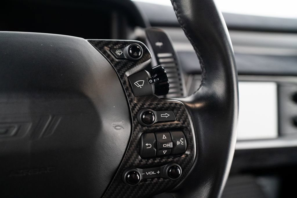 Used 2019 Ford GT RWD image 17