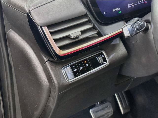Used 2024 Buick Envision Sport Touring AWD/4WD image 11