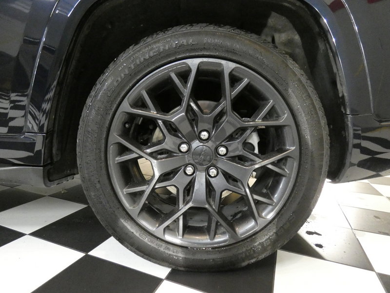 Used 2024 Jeep Grand Cherokee L Summit w/ Advanced Protech Group IV AWD/4WD image 7