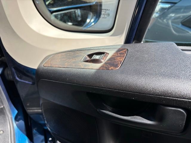 Used 2021 RAM ProMaster 2500 w/ Premium Appearance Group FWD image 20