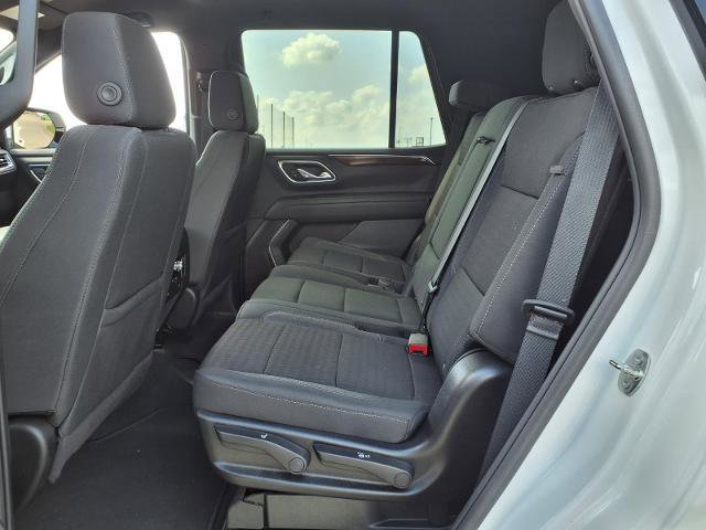 Used 2024 GMC Yukon SLE w/ Gmc Pro Safety Plus Package RWD image 19
