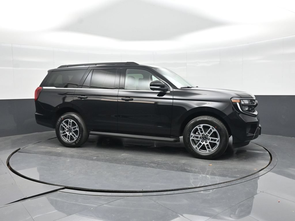 New 2026 Ford Expedition Active RWD image 10