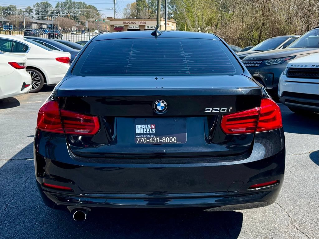 Used 2016 BMW 320i Sedan RWD image 10