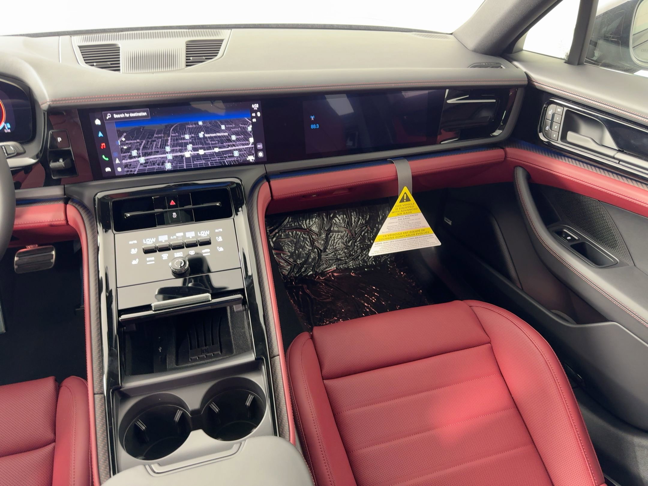 Used 2026 Porsche Panamera image 27