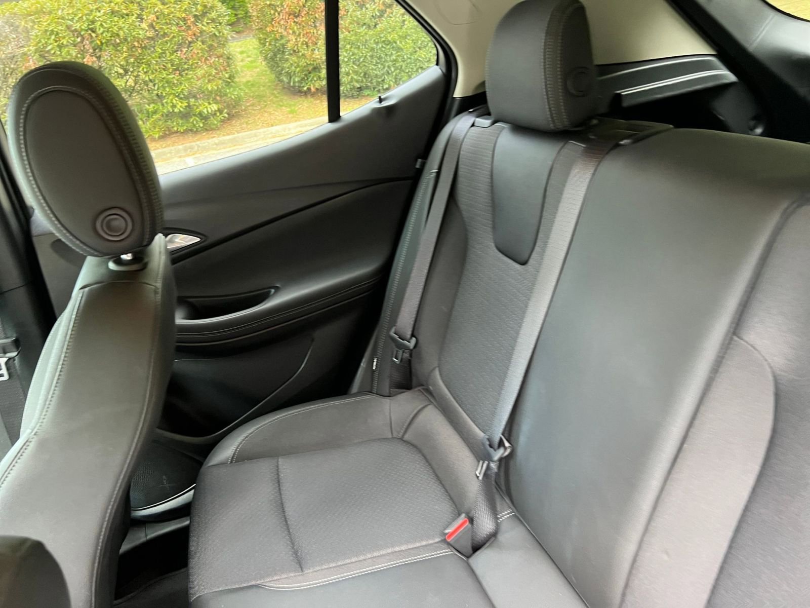 Used 2025 Buick Encore GX Preferred image 34