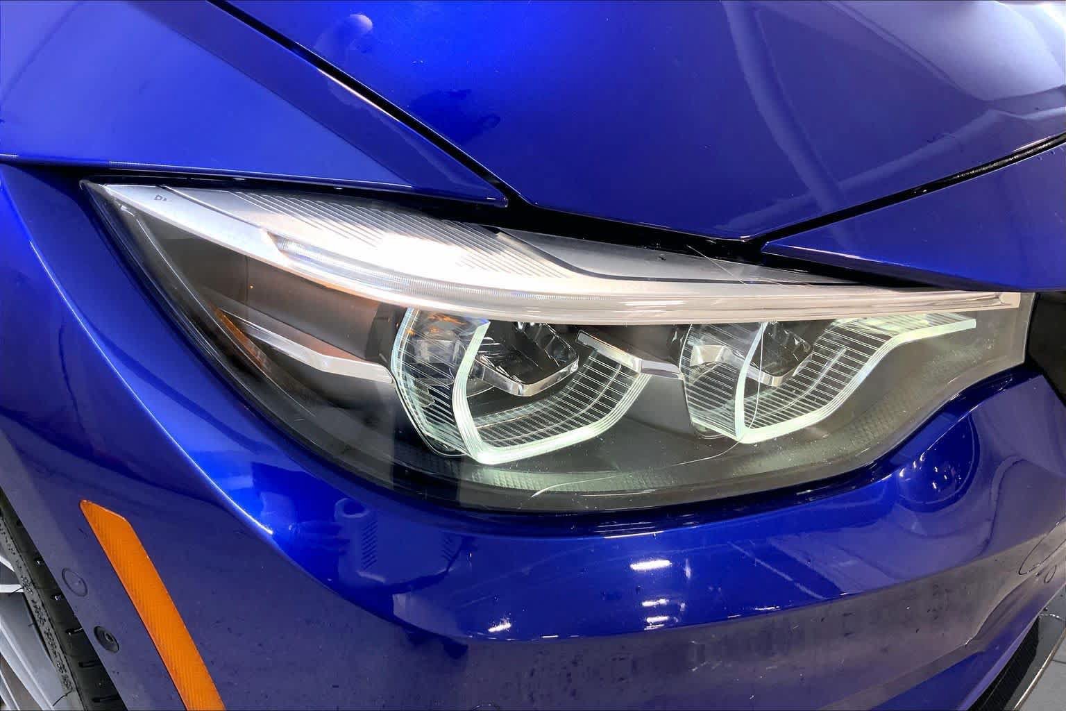 Used 2020 BMW M4 Convertible w/ Competition Package RWD image 27