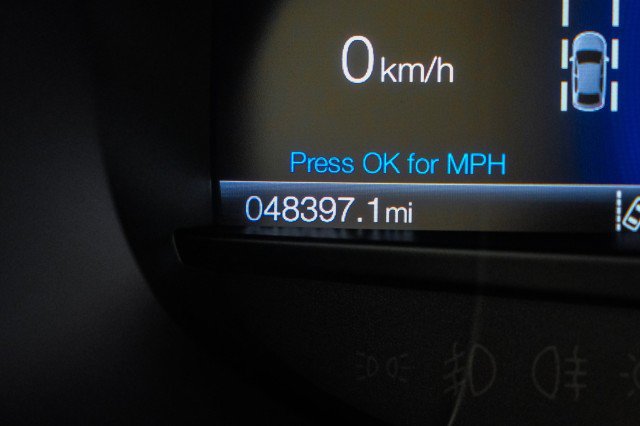 Used 2019 Ford Edge Titanium FWD image 18