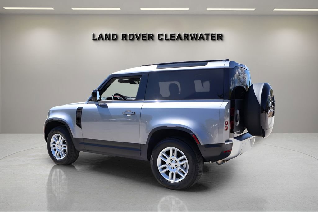 Used 2023 Land Rover Defender 90 S image 3