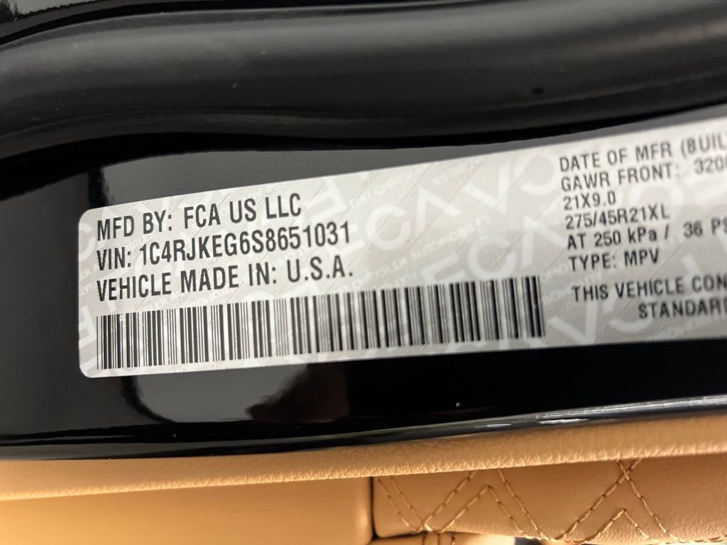 Used 2025 Jeep Grand Cherokee L Summit image 34