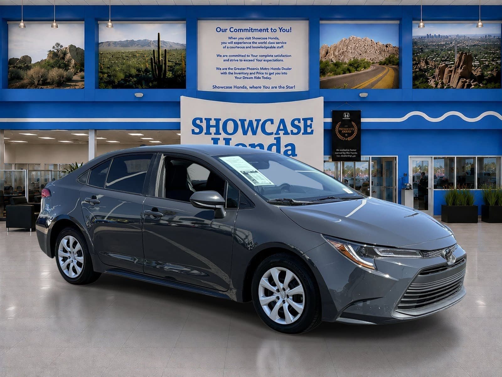 Used 2025 Toyota Corolla LE FWD image 9