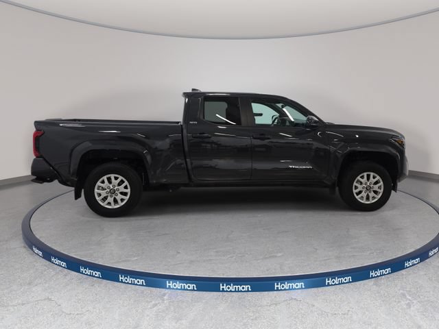 Certified 2024 Toyota Tacoma SR5 AWD/4WD image 4