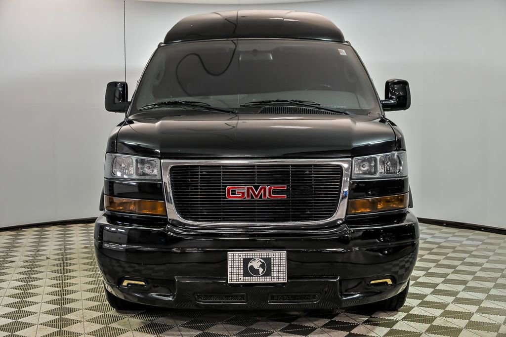 Used 2023 GMC Savana 2500 RWD image 4