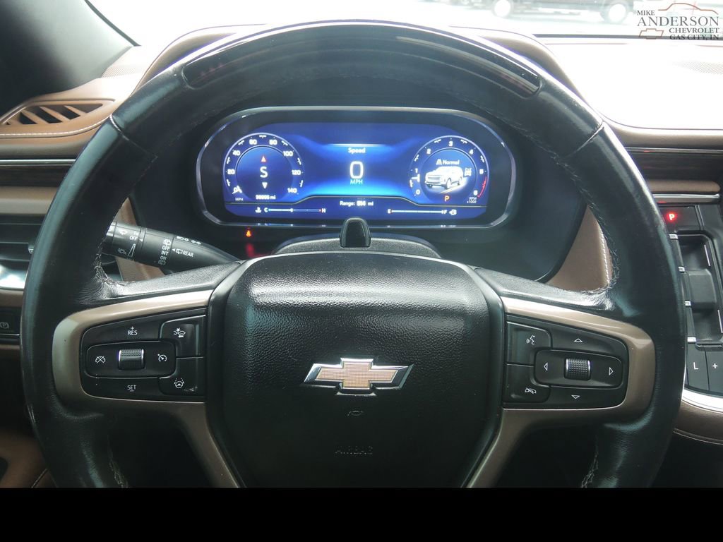 Used 2023 Chevrolet Suburban High Country w/ Advanced Technology Package image 15