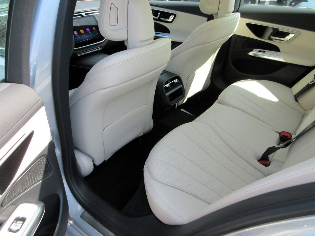 New 2026 Mercedes-Benz E 350 Sedan image 5