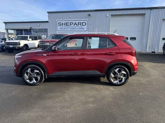 Used 2024 Hyundai Venue SEL image 8