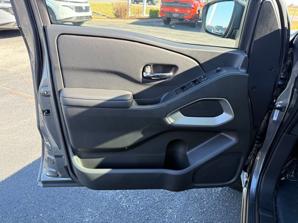 New 2026 Nissan Frontier SV w/ Tow Package image 5