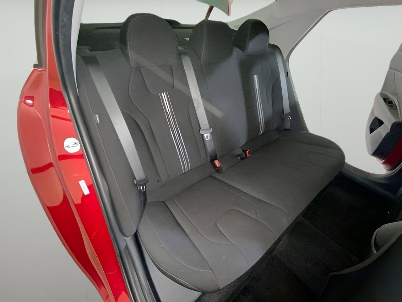 Used 2024 Hyundai Elantra SEL FWD image 10