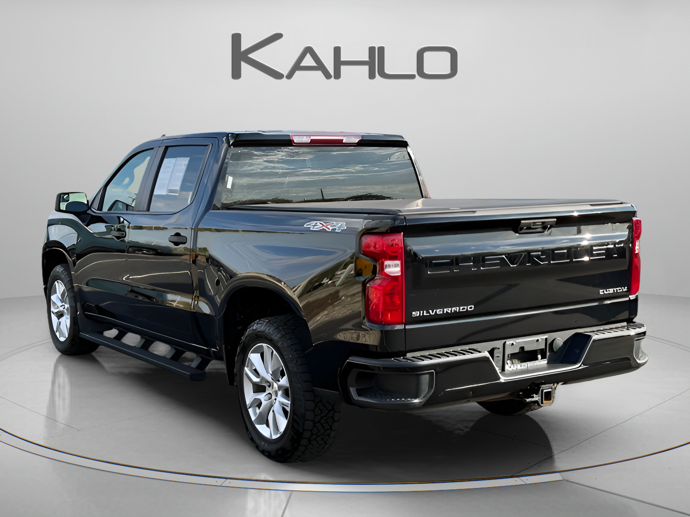 Used 2022 Chevrolet Silverado 1500 Custom AWD/4WD image 2