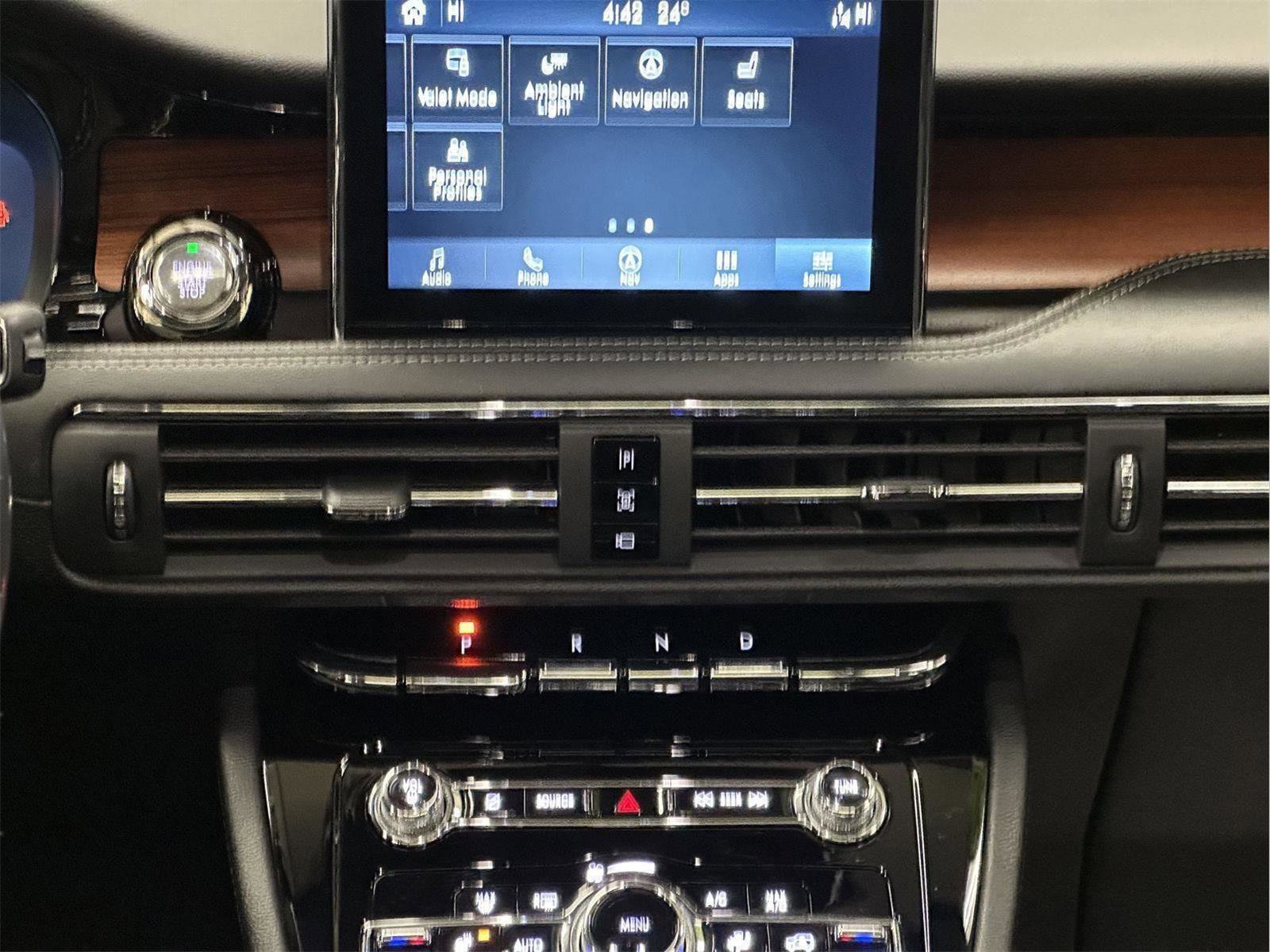 Used 2022 Lincoln Corsair Reserve w/ Equipment Group 201A image 28