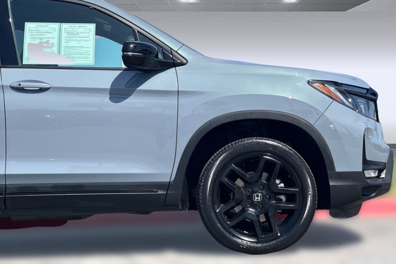 Used 2025 Honda Passport Black Edition image 21