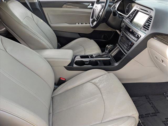 Used 2015 Hyundai Sonata Limited w/ Option Group 05 image 23