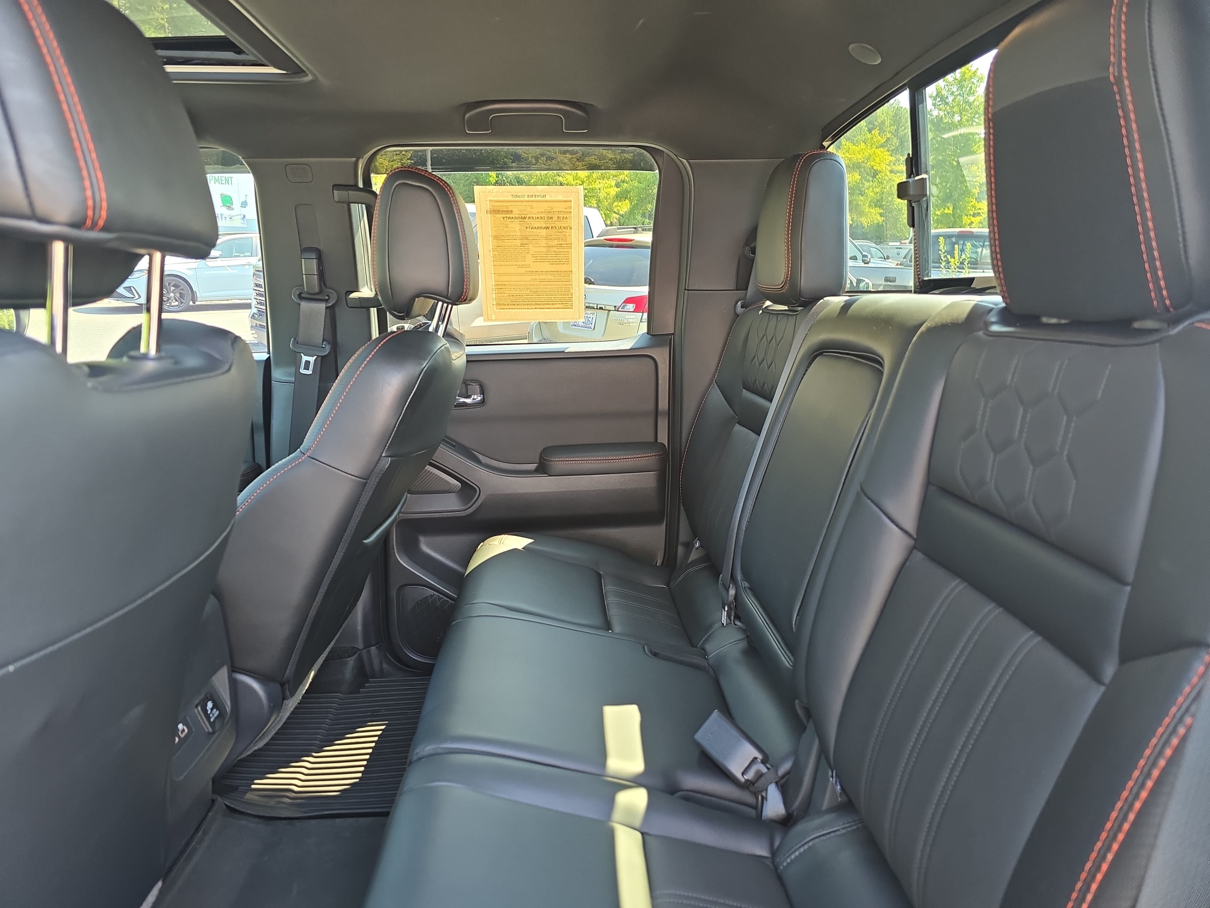 Used 2023 Nissan Frontier PRO-4X w/ Pro-4X Premium Package AWD/4WD image 14