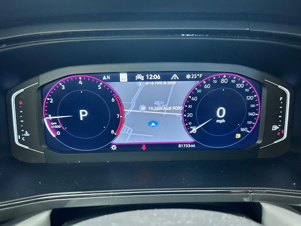 Used 2022 Volkswagen Taos SEL image 12