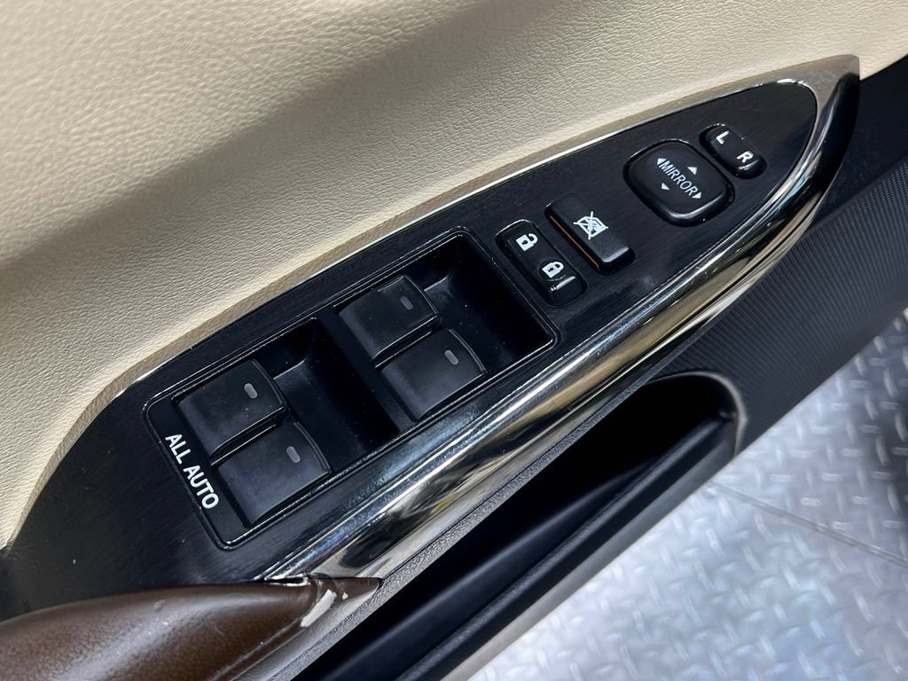 Used 2015 Toyota Avalon XLE Premium FWD image 17