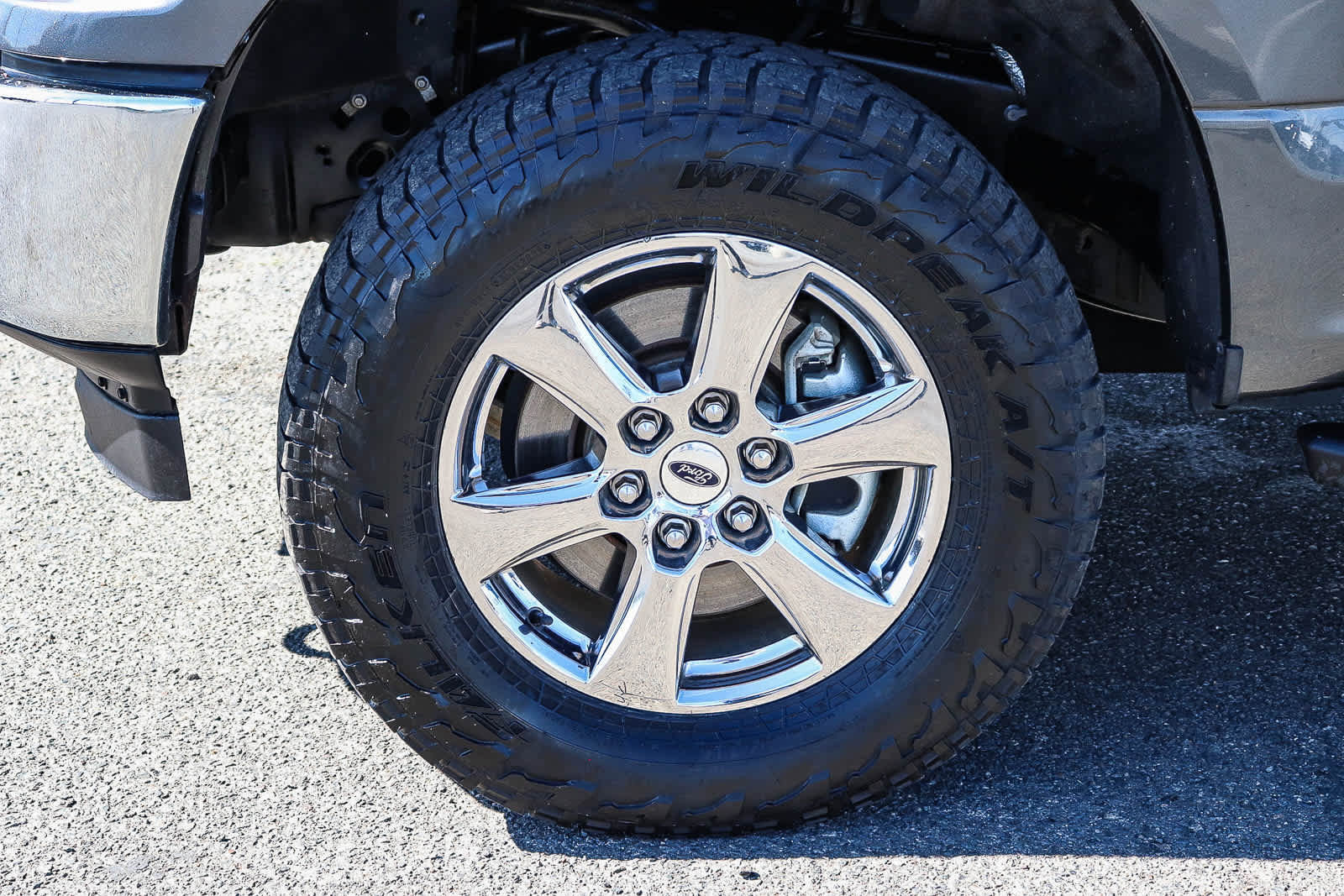 Used 2018 Ford F150 XLT w/ Equipment Group 302A Luxury AWD/4WD image 12