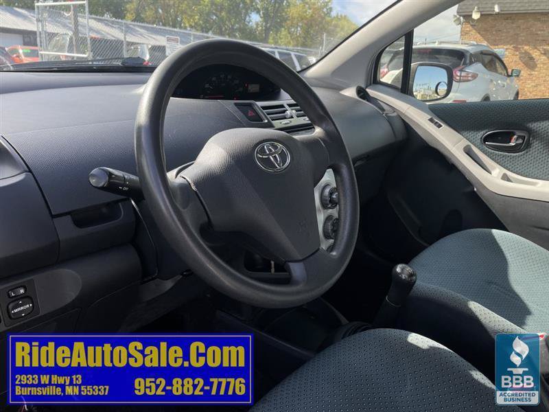 Used 2008 Toyota Yaris 2-Door Hatchback FWD image 10