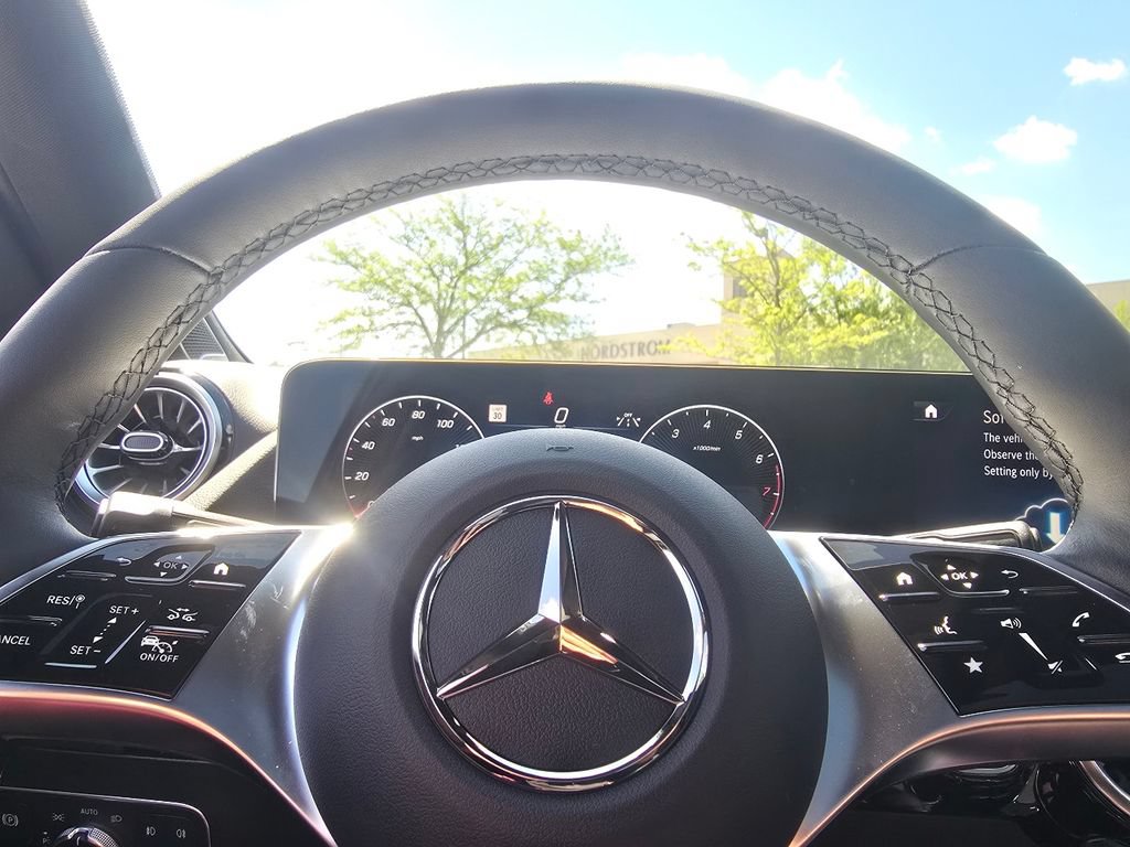 New 2026 Mercedes-Benz GLA 250 4MATIC image 29