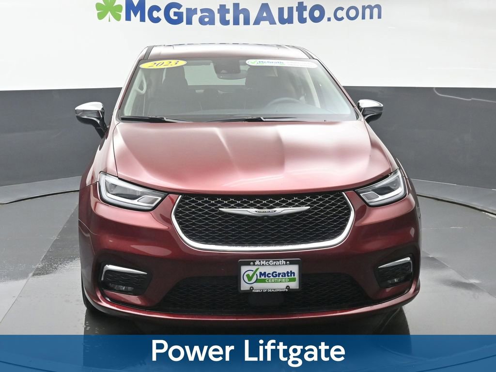 Used 2023 Chrysler Pacifica Limited FWD image 4