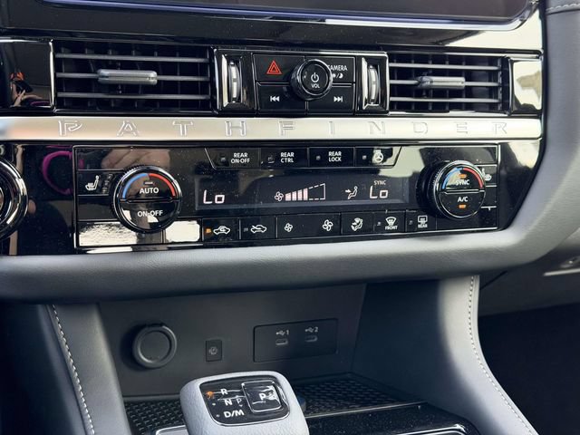 New 2026 Nissan Pathfinder SL w/ SL Premium Package AWD/4WD image 22