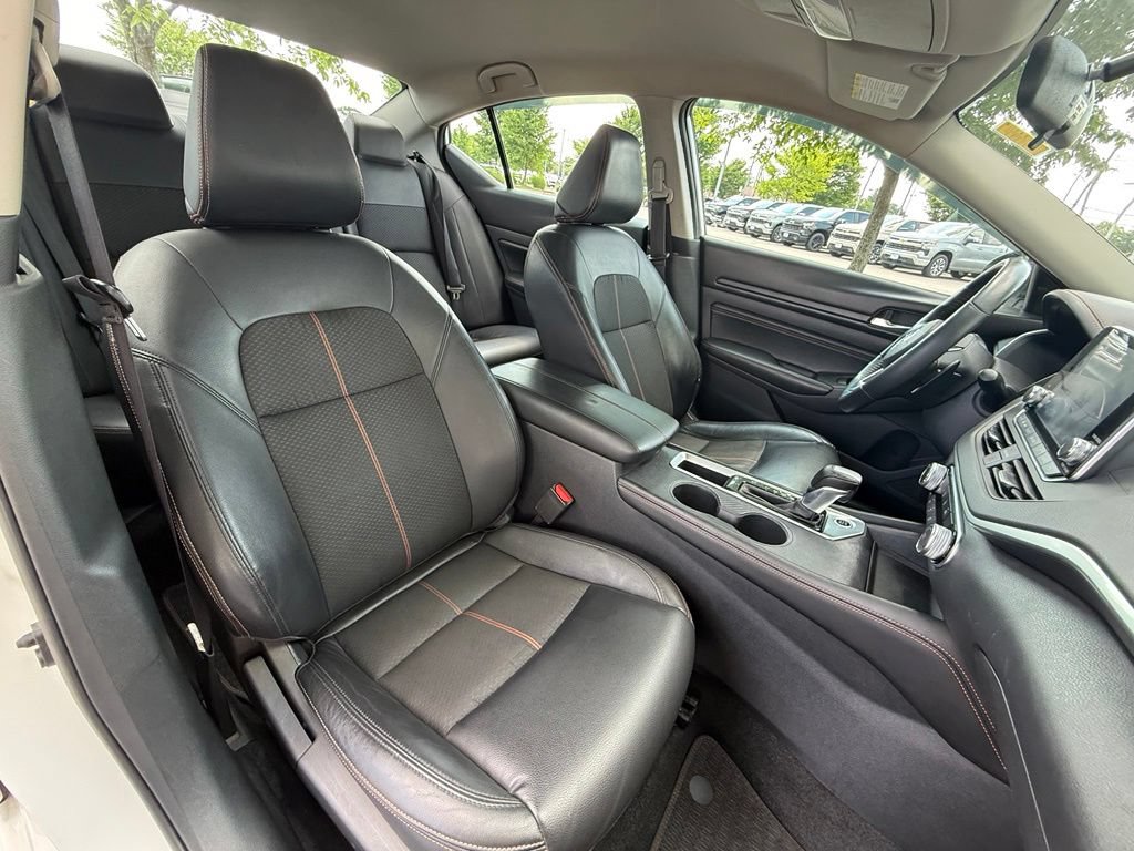 Used 2019 Nissan Altima 2.5 SR FWD image 23