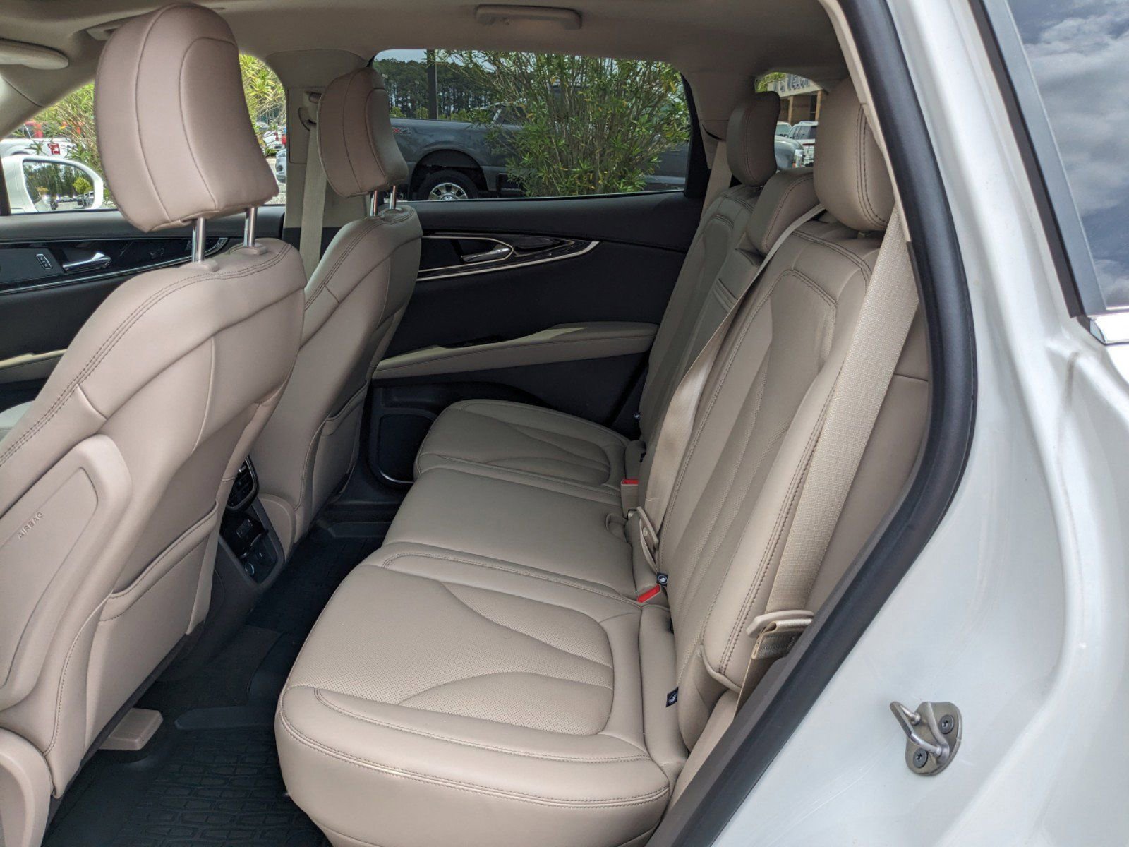 Certified 2023 Lincoln Nautilus Reserve w/ Equipment Group 201A image 16