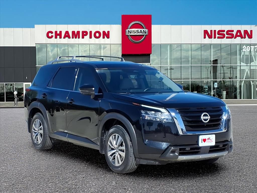 Used 2023 Nissan Pathfinder SL