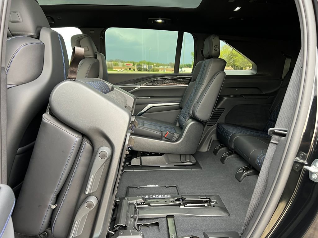New 2026 Cadillac Escalade IQ Luxury 1 AWD/4WD image 37