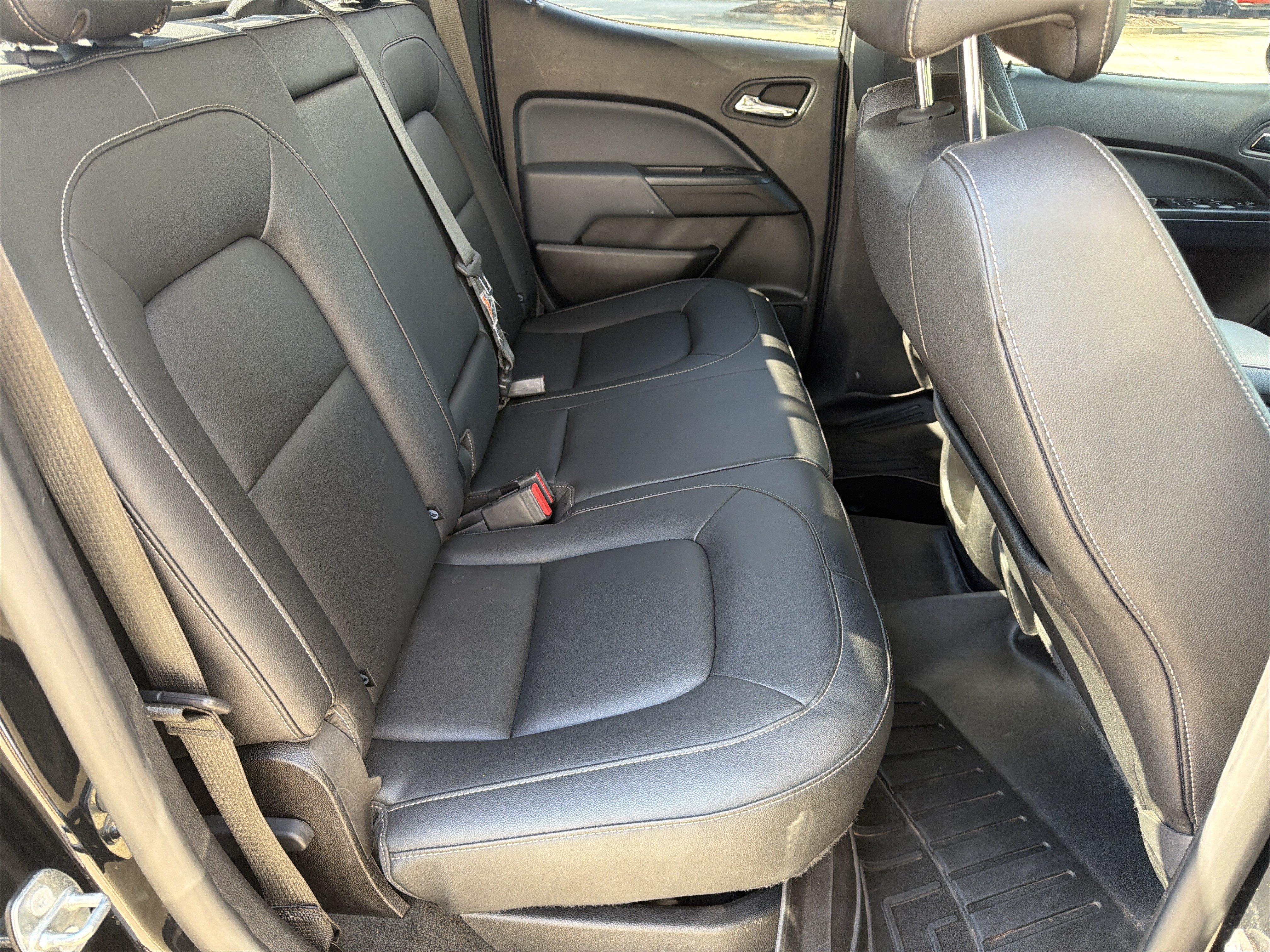 Used 2018 Chevrolet Colorado Z71 AWD/4WD image 15
