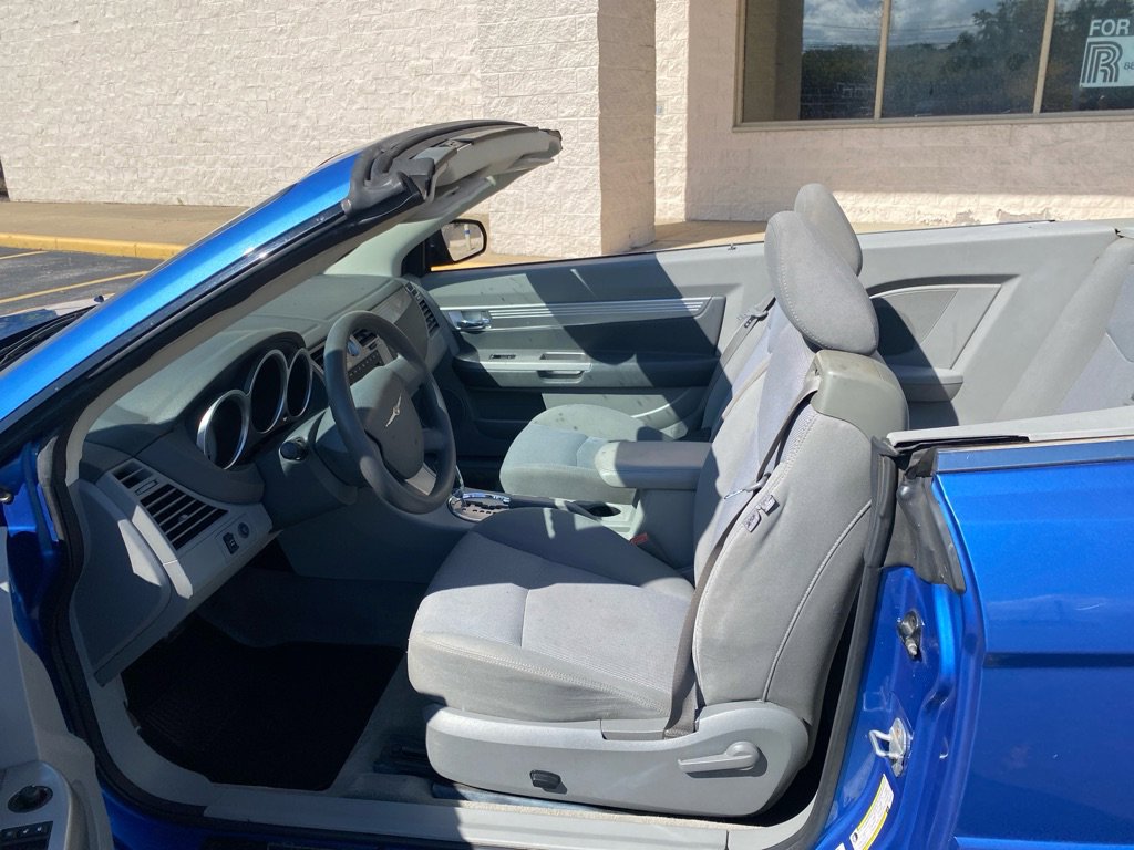 Used 2008 Chrysler Sebring Touring image 10