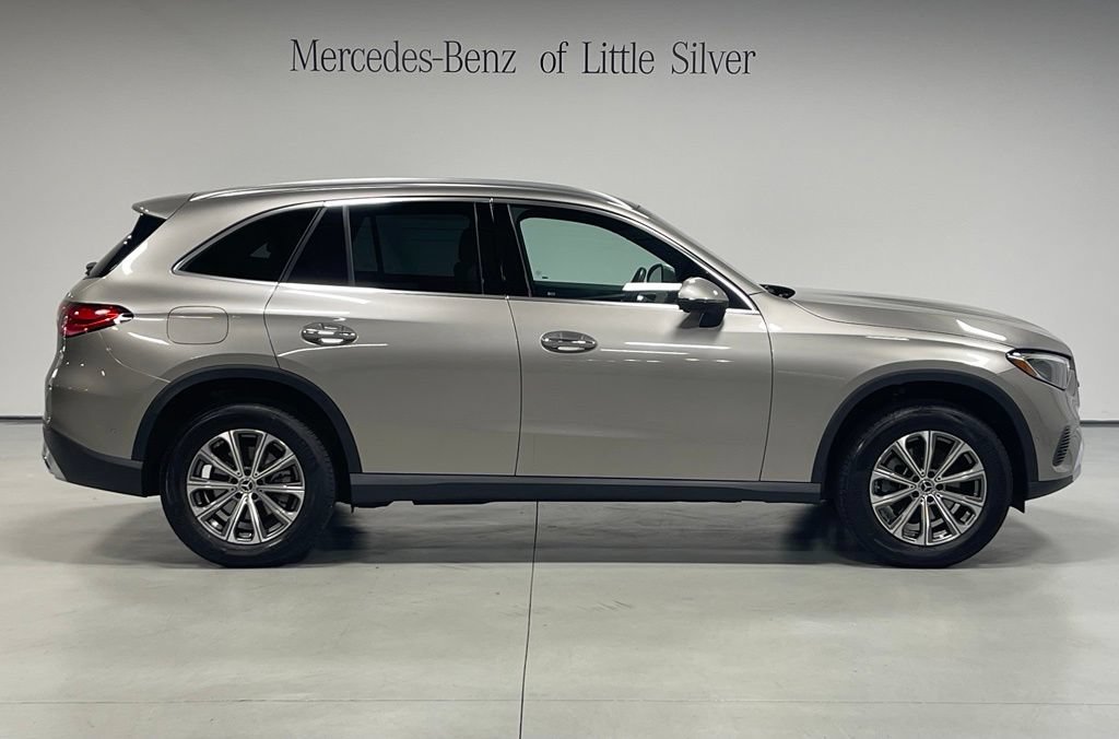 Used 2023 Mercedes-Benz GLC 300 4MATIC image 7