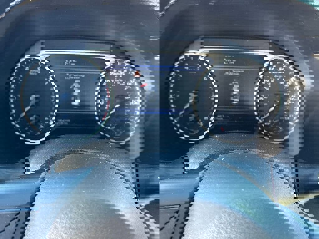 Used 2024 Nissan Altima 2.5 SV image 13