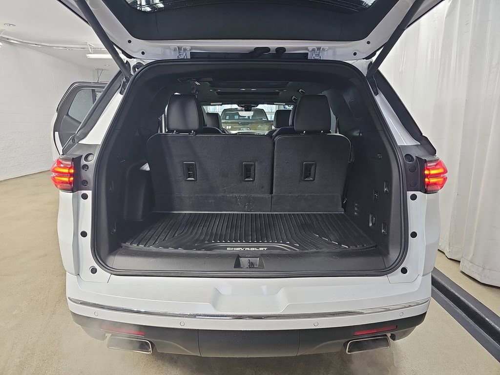 Certified 2023 Chevrolet Traverse High Country AWD/4WD image 17