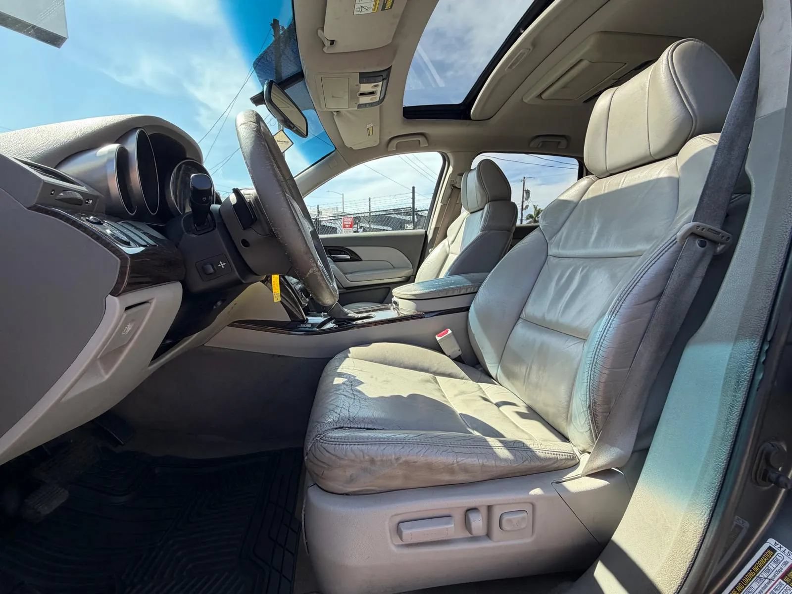 Used 2011 Acura MDX w/ Technology & Entertainment AWD/4WD image 12