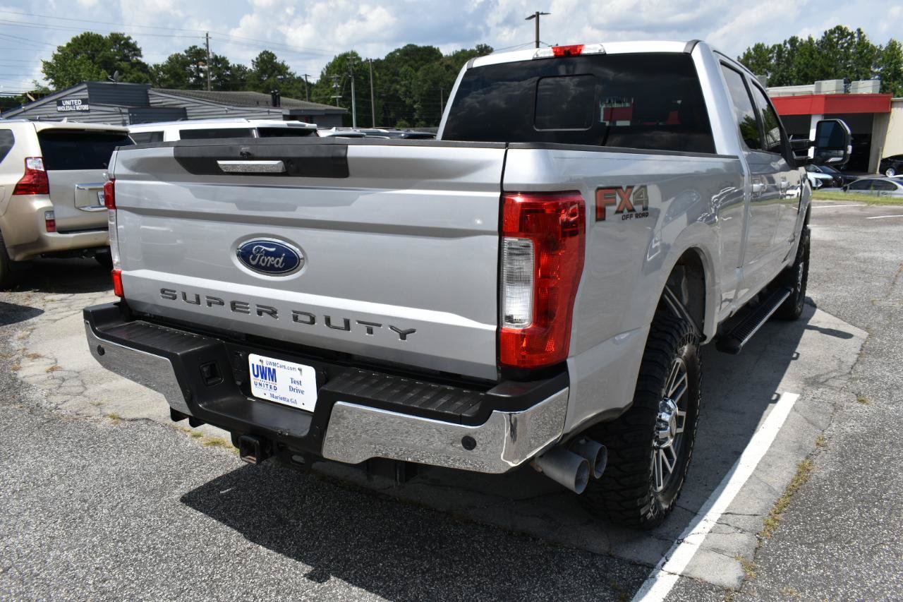 Used 2017 Ford F250 Lariat w/ Lariat Value Package AWD/4WD image 6